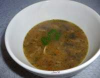 Žampiónová polévka s hlívou a mrkví
