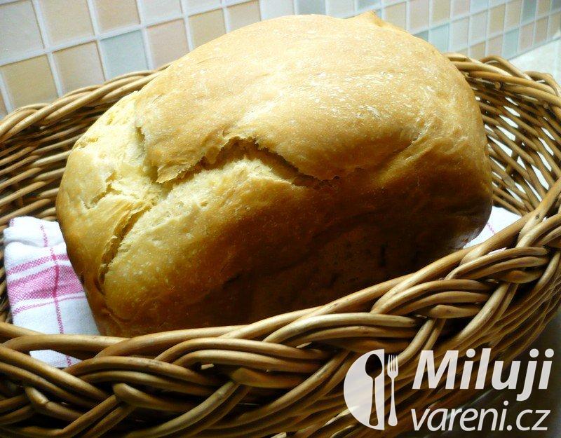 Mléčný chléb - malý bochník