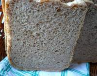 Toustový chléb celozrnný z domácí pekárny