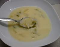 Mléčná kedlubnová polévka