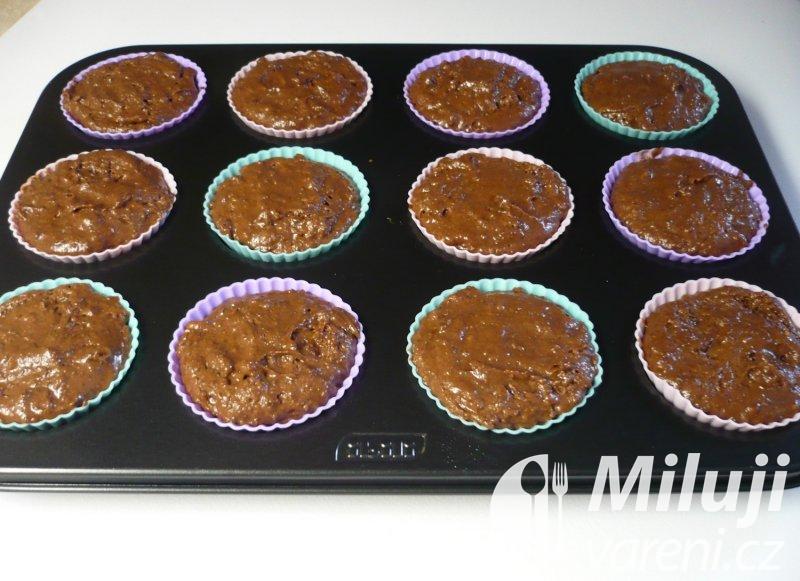 Čokoládové muffiny s ořechy