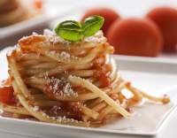 Bleskové špagety s rajčaty, oreganem a bazalkou