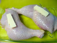 Pečená kuřecí stehna s nádivkou