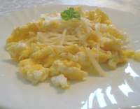 Míchaná vejce se sýrem