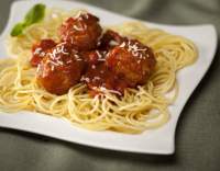 Kuličky z hovězího masa v rajské omáčce se špagetami